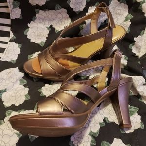 NATURALIZER Metallic Bronze Sling Back Heel